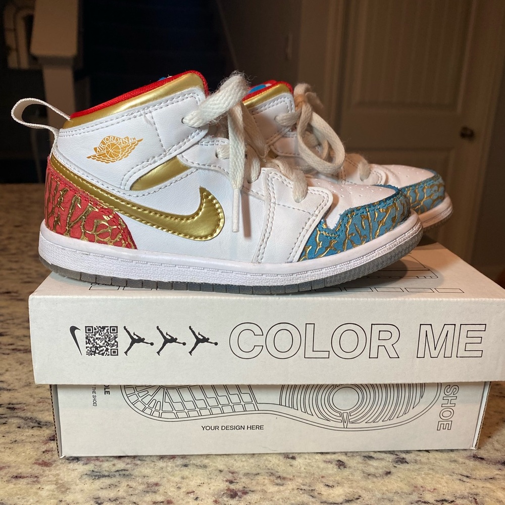 Little kids Retro Jordan’s